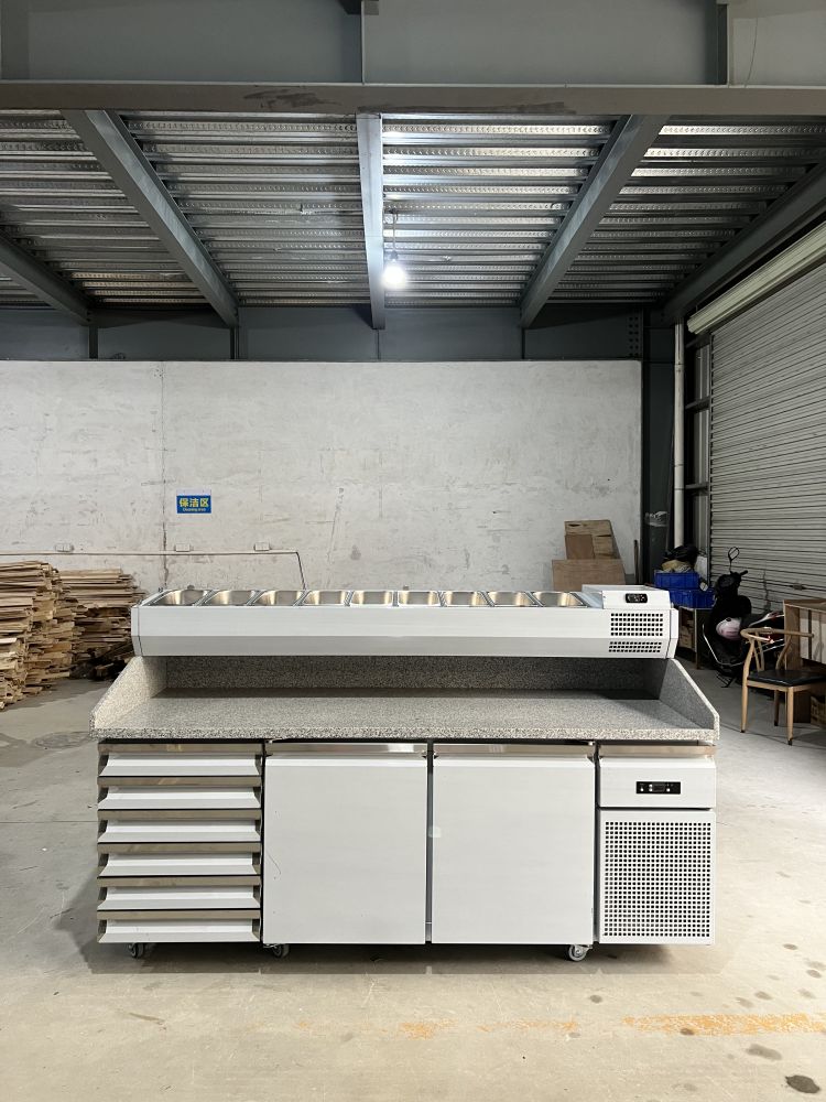 Commercial Kitchen Vent - 2026年ホットセール工場直販換気式業務用キッチン3ドアピザ準備台冷蔵庫販売中